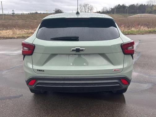 Green 2024 Chevrolet Trax 1RS