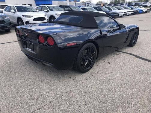 2006 Chevrolet Corvette Base