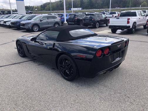 2006 Chevrolet Corvette Base