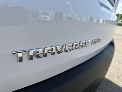 2021 Chevrolet Traverse LS