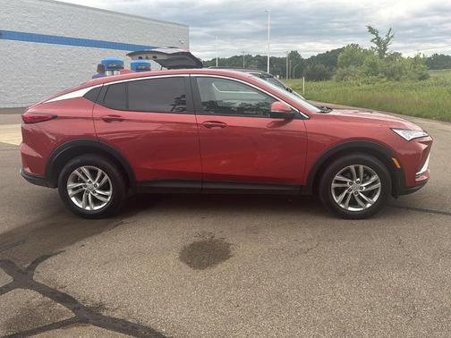 Sunrise Red Metallic 2024 Buick Envista Preferred