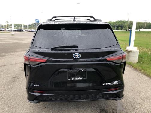 2024 Toyota Sienna XSE 7 Passenger