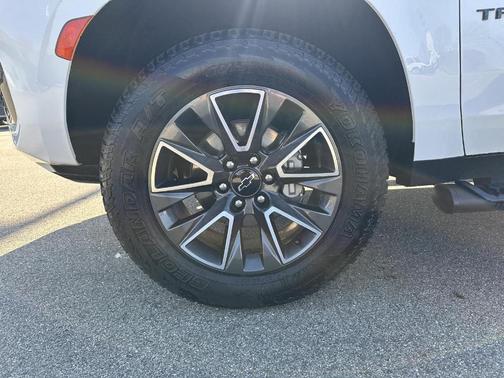 Summit White 2023 Chevrolet Tahoe Z71