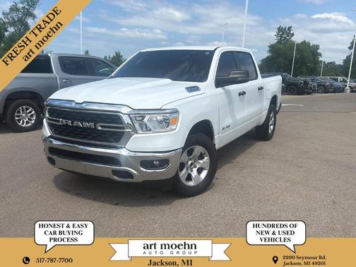 Bright White Clearcoat 2023 RAM 1500 Big Horn