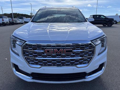 Summit White 2022 GMC Terrain Denali