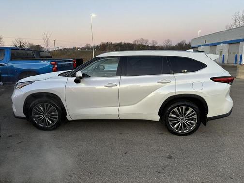 2020 Toyota Highlander Platinum