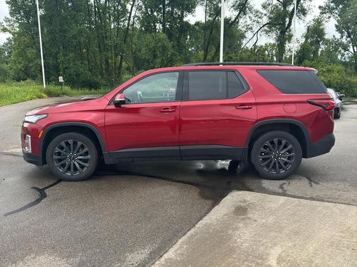 Radiant Red 2023 Chevrolet Traverse RS