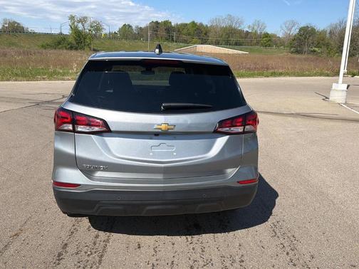 Sterling Gray Metallic 2023 Chevrolet Equinox LS