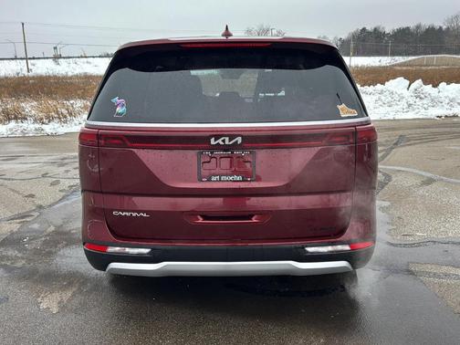 2023 Kia Carnival LX
