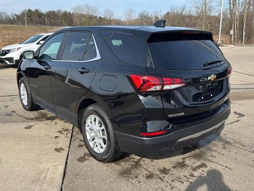Mosaic Black Metallic 2023 Chevrolet Equinox 1LT