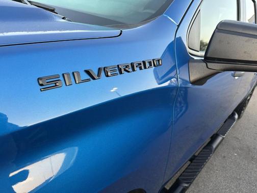 2022 Chevrolet Silverado 1500 Custom