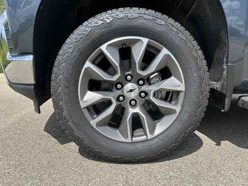 Shadow Gray Metallic 2020 Chevrolet Silverado 1500 LT