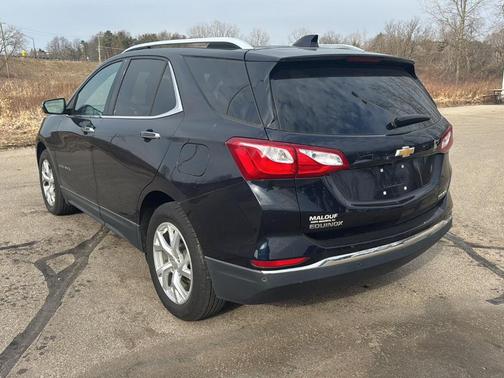 Midnight Blue Metallic 2021 Chevrolet Equinox Premier