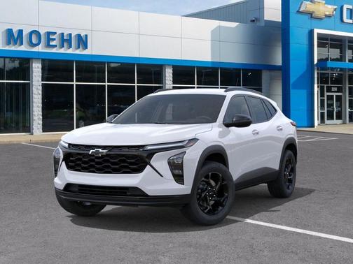Summit White 2026 Chevrolet Trax LT