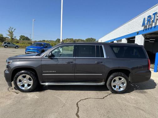 2017 Chevrolet Suburban LT