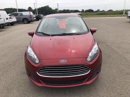Ruby Red Metallic Tinted Clearcoat 2015 Ford Fiesta SE