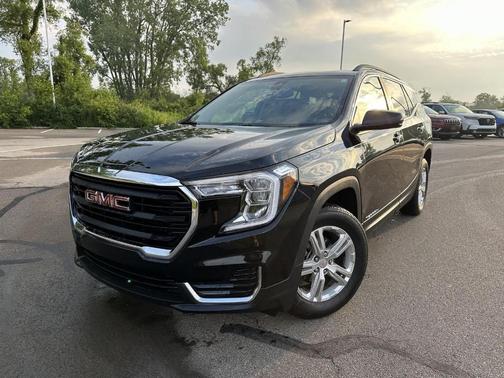 Ebony Twilight Metallic 2024 GMC Terrain SLE