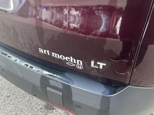 Black Currant Metallic 2019 Chevrolet Traverse LT Cloth