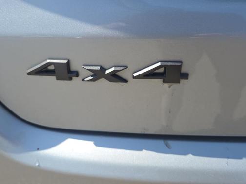 Silver Zynith 2025 Jeep Compass Trailhawk