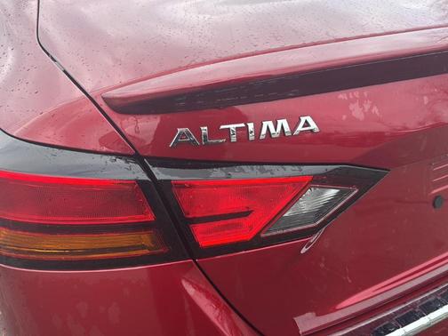 2020 Nissan Altima 2.5 SR