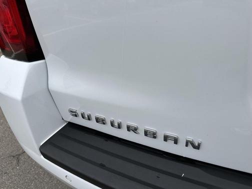 Summit White 2020 Chevrolet Suburban LS