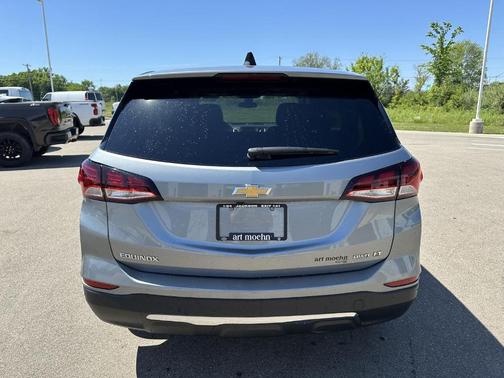 Sterling Gray Metallic 2024 Chevrolet Equinox LT