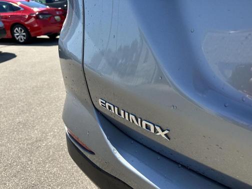 Sterling Gray Metallic 2024 Chevrolet Equinox LT
