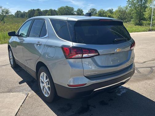 Sterling Gray Metallic 2024 Chevrolet Equinox LT