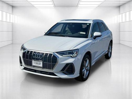 Glacier White Metallic 2024 Audi Q3 45 S line Premium Plus