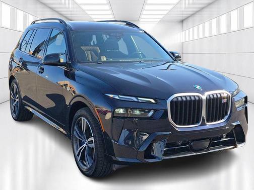 2024 BMW X7 M60i
