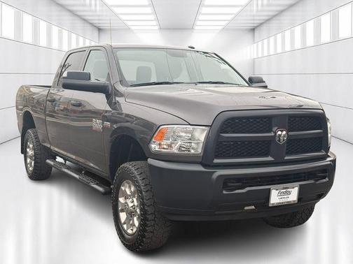 2017 RAM 2500 Tradesman Crew Cab 4x4 6'4' Box