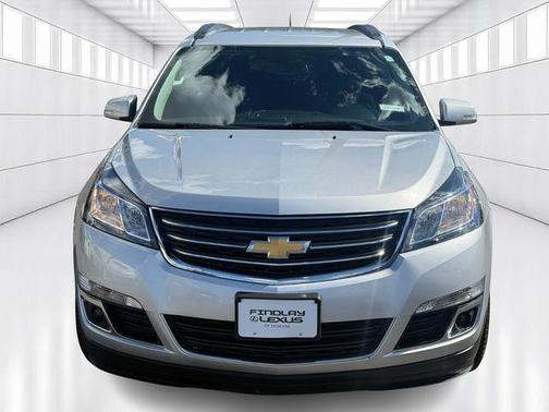 Silver Ice Metallic 2017 Chevrolet Traverse 1LT