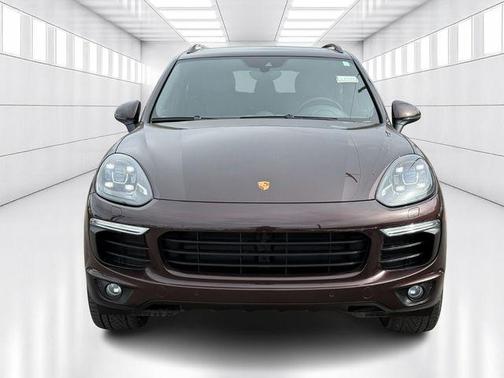 2017 Porsche Cayenne Platinum Edition