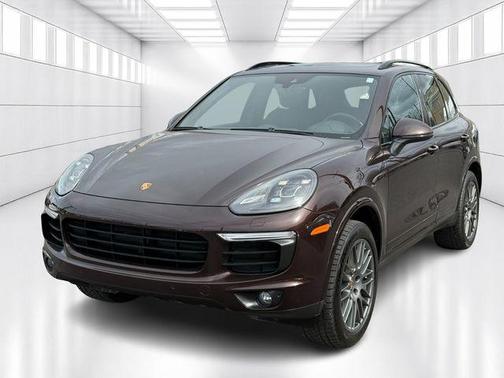 2017 Porsche Cayenne Platinum Edition