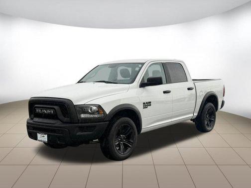 2024 RAM 1500 Classic Warlock Crew Cab 4x4 5'7' Box