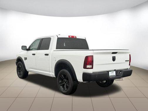 2024 RAM 1500 Classic Warlock Crew Cab 4x4 5'7' Box