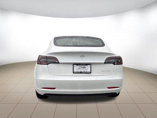 Pearl White Multi-Coat 2022 Tesla Model 3 Long Range