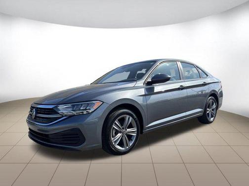 Platinum Gray Metallic 2024 Volkswagen Jetta 1.5T SE