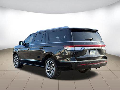 2024 Lincoln Navigator Premiere