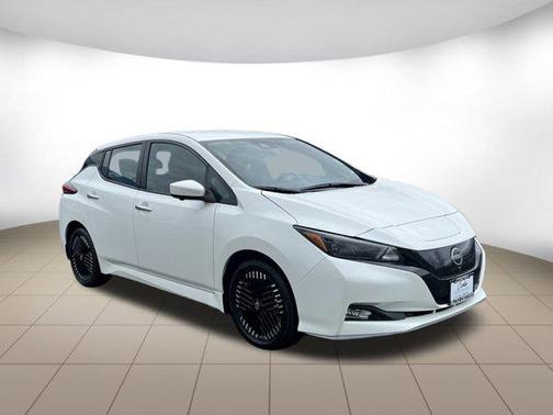 2023 Nissan Leaf SV PLUS 60 kWh