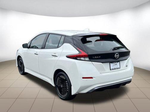 2023 Nissan Leaf SV PLUS 60 kWh