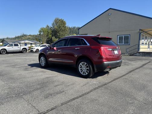 Red Passion Tintcoat 2017 Cadillac XT5 Base