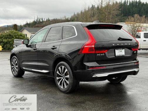 2023 Volvo XC60 B5 Plus Bright Theme