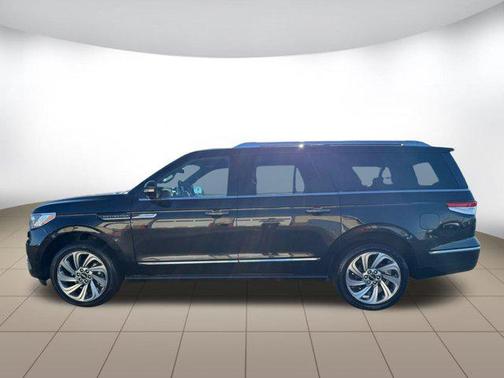 2024 Lincoln Navigator Premiere