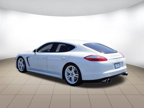 2012 Porsche Panamera 4