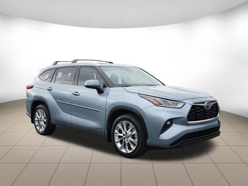 2022 Toyota Highlander Limited