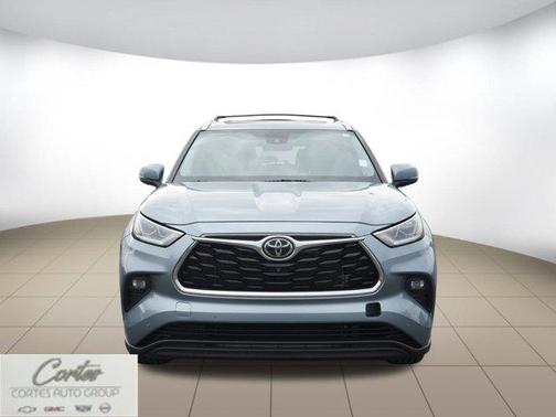 2022 Toyota Highlander Limited