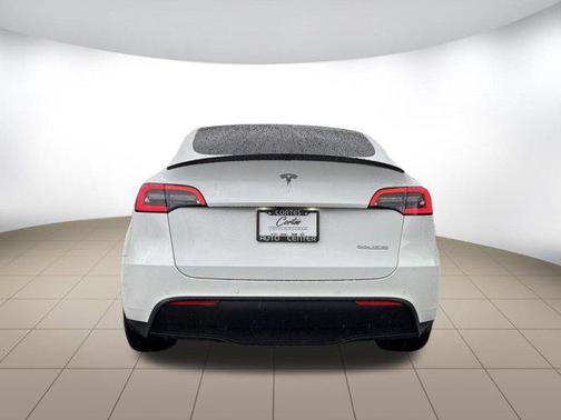 Pearl White Multi-Coat 2022 Tesla Model Y Performance Dual Motor All-Wheel Drive