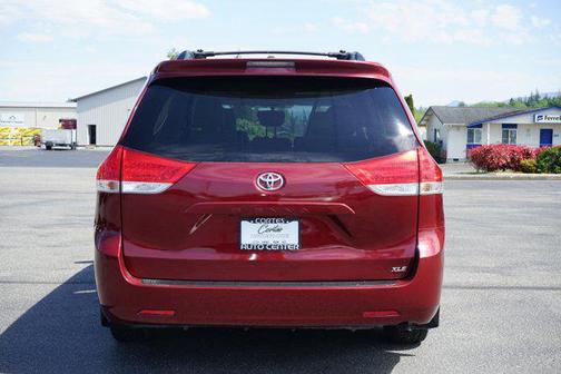 2011 Toyota Sienna XLE