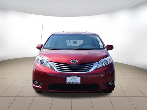 2011 Toyota Sienna XLE